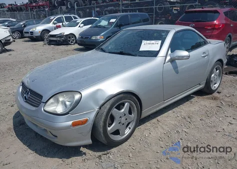 2003 Mercedes-Benz Slk 320 из США, поврежденный, VIN WDBKK65FX3F289228